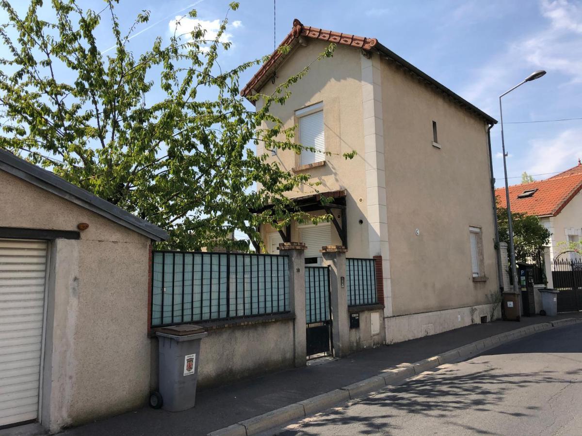 Alloappartmeuble_Topaze Houilles Bagian luar foto